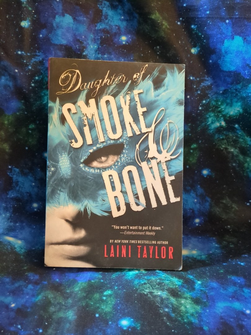 Daughter of Smoke & Bone