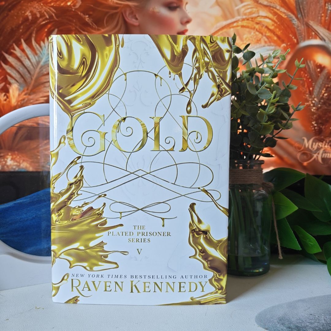 Gold Bookish Box SE by Raven Kennedy, Hardcover | PangoBooks