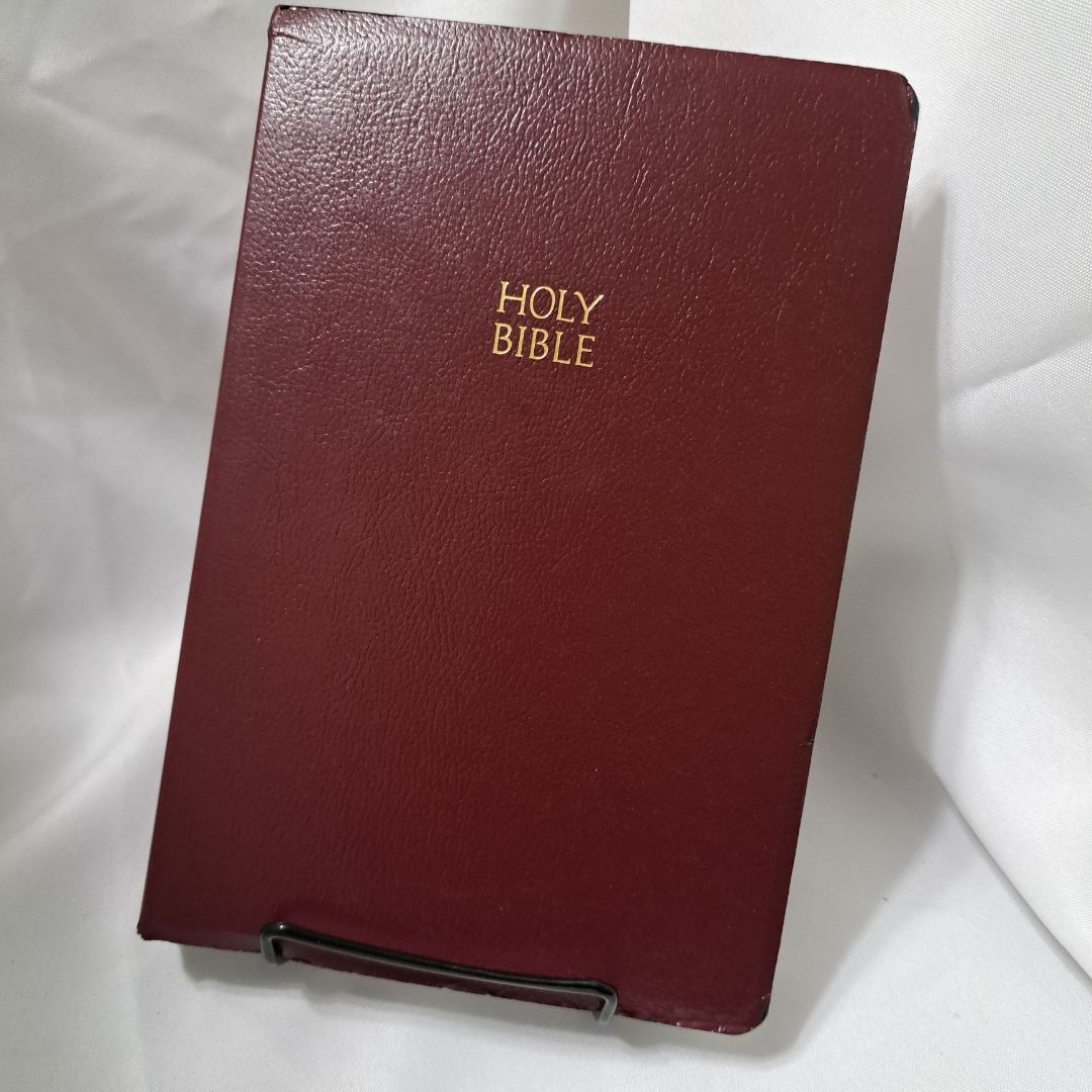NKJV Giant Print Ref. Bible