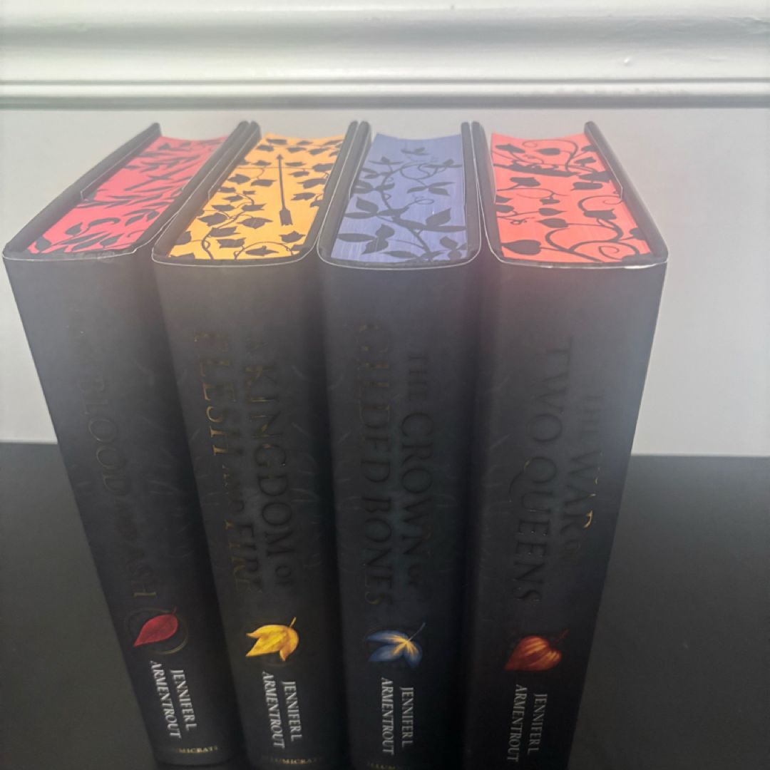 Illumicrate From Blood and Ash SET 1-4 (Special Edition / Digitally Signed)