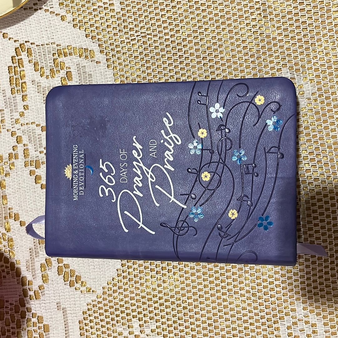 365 Days of Prayer and Praise