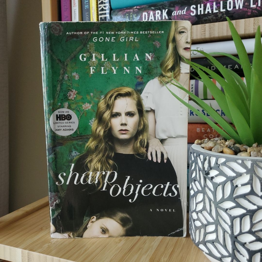 Sharp Objects (Movie Tie-In)