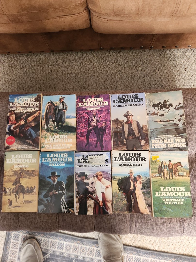 Louis L'Amour Lot of 10 Western Paperback Books Set #10