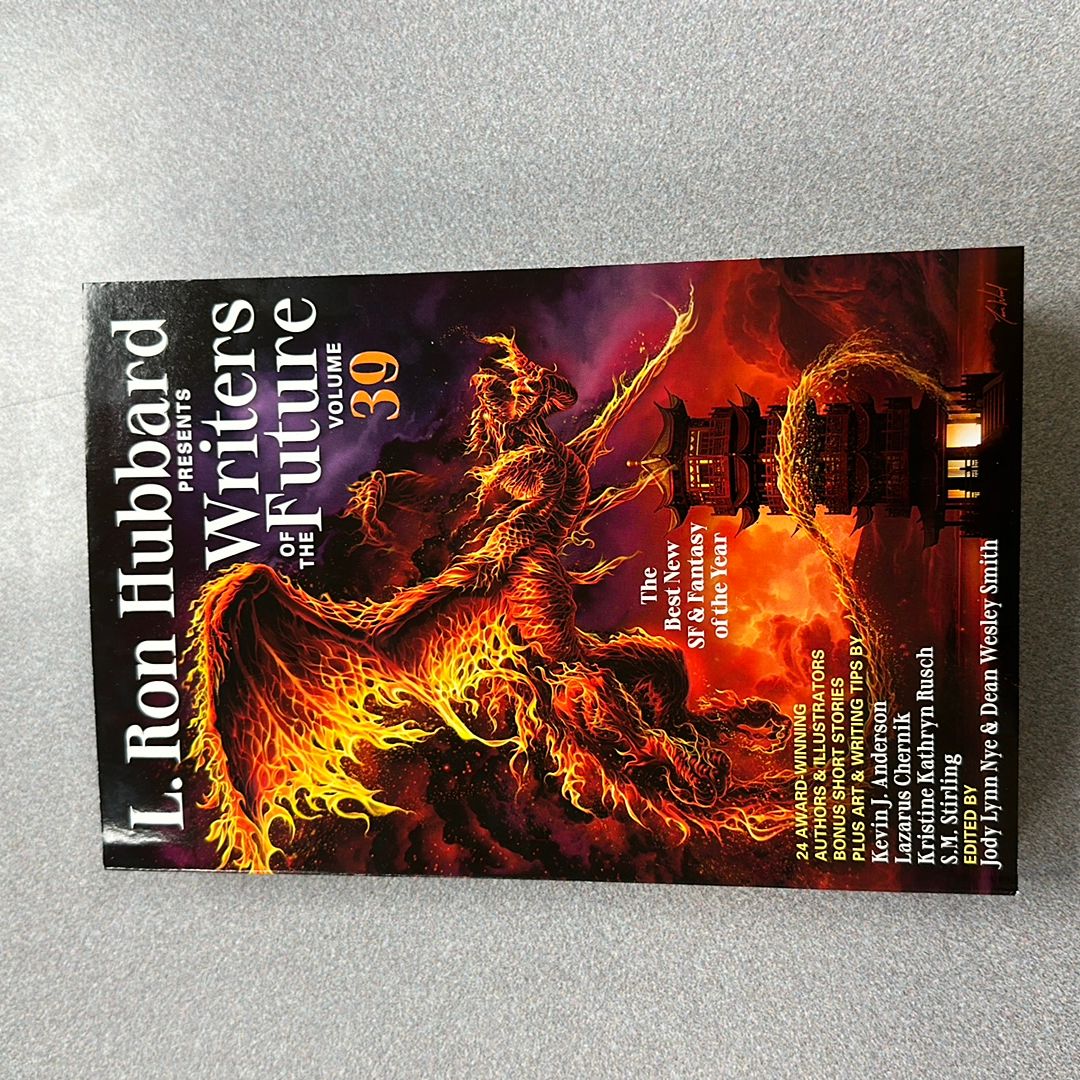 L. Ron Hubbard Presents Writers of the Future Volume 39