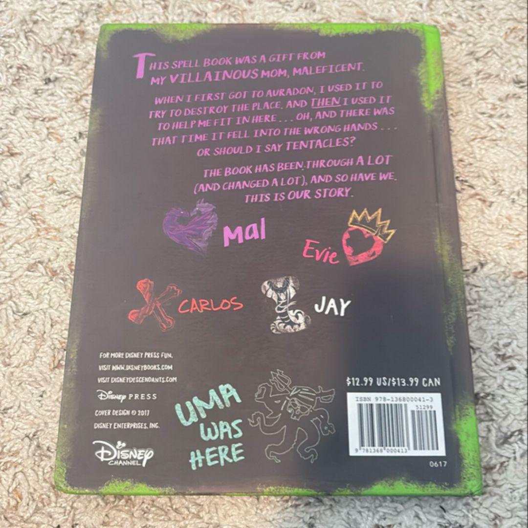 Descendants 2: Mal's Spell Book 2