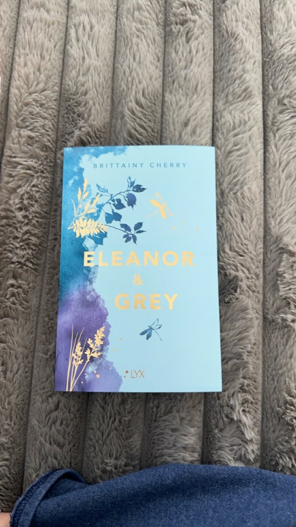 Eleanor & Grey