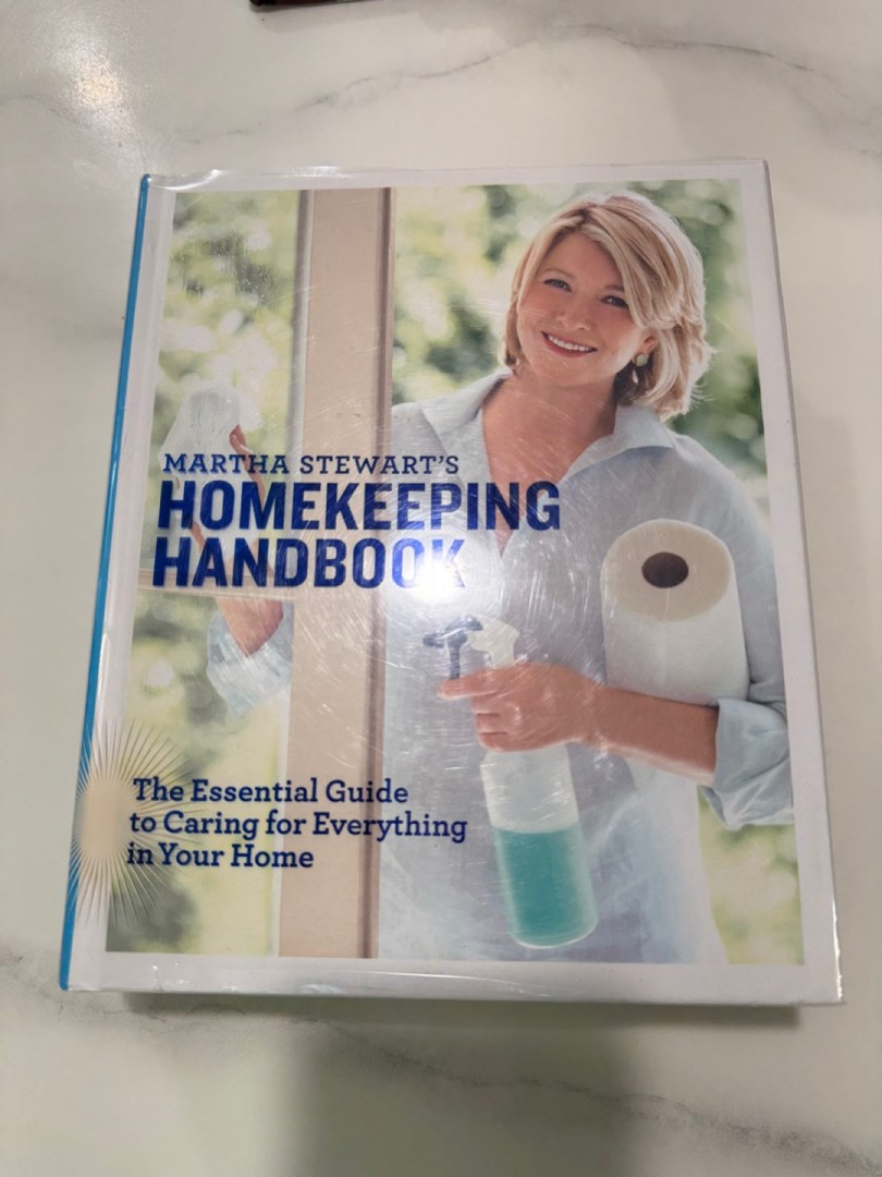 Martha Stewart's Homekeeping Handbook