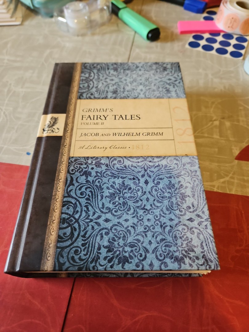 Grimm's Complete Fairy Tales