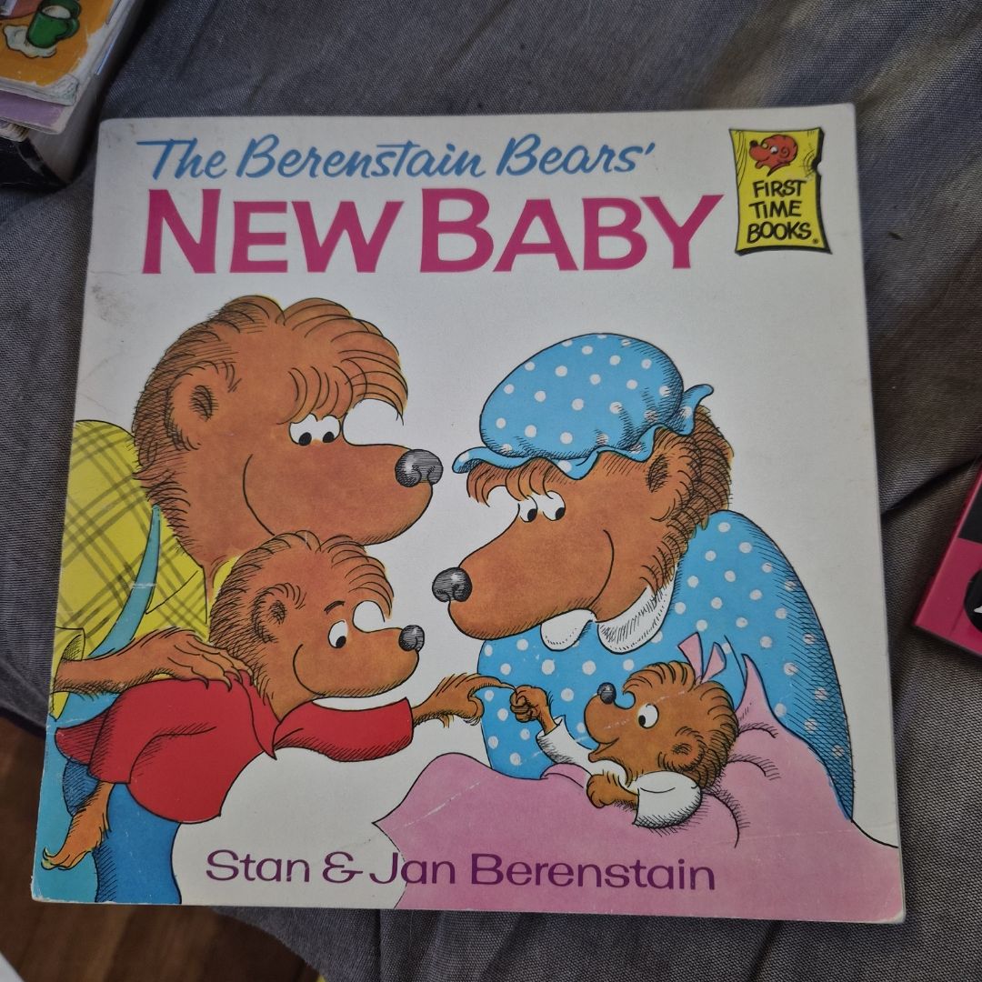 The Berenstain Bears' New Baby