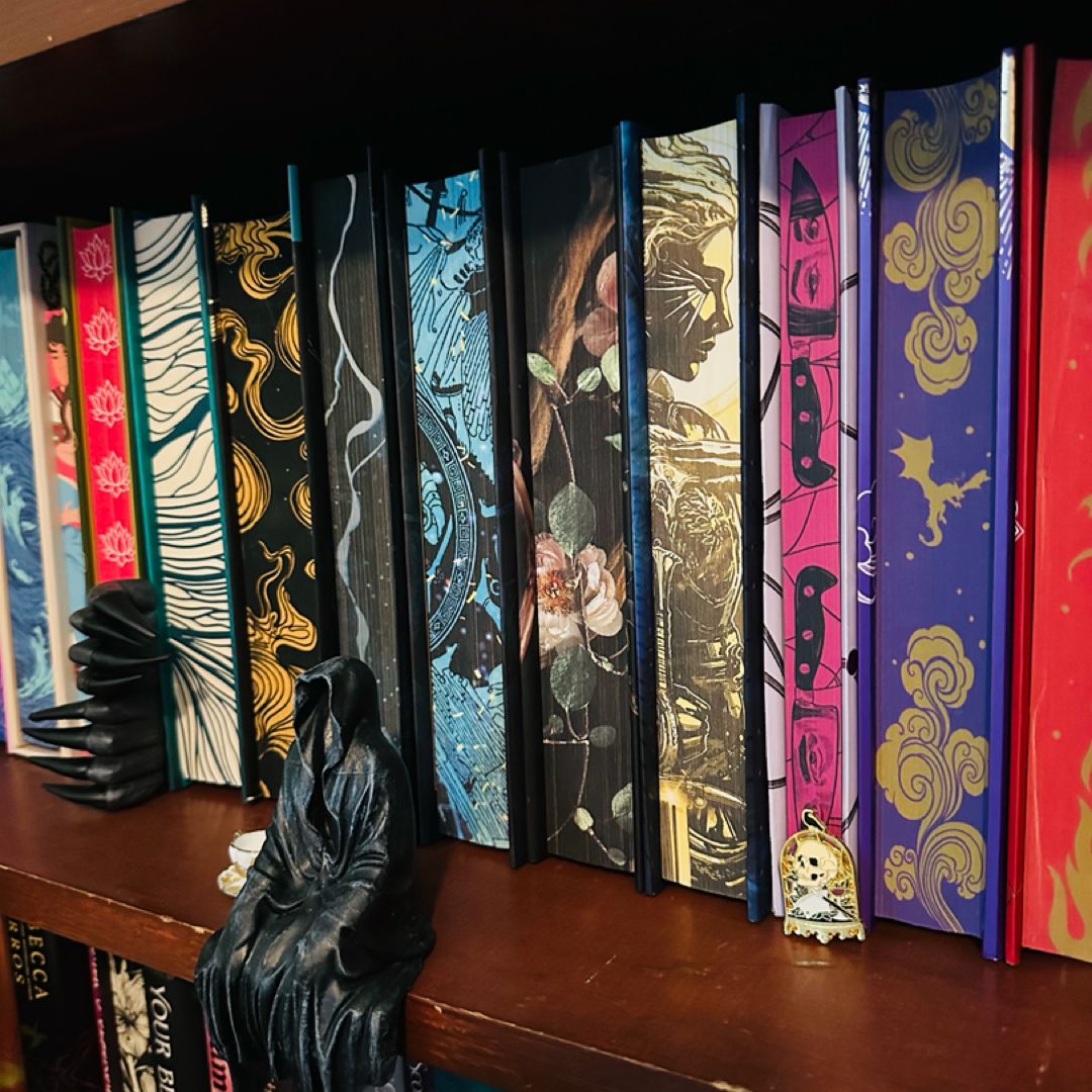 Cassie’s Lil’ Bookshoppe - Use code “CASSIEBOOKS” for $5 off first pang0 order of $10+