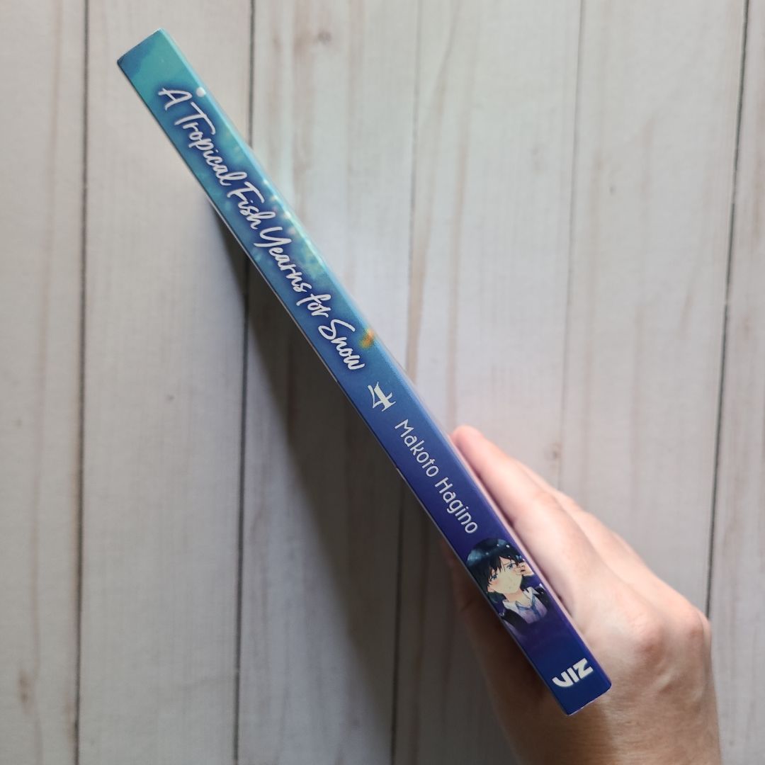 A Tropical Fish Yearns for Snow, Vol. 4