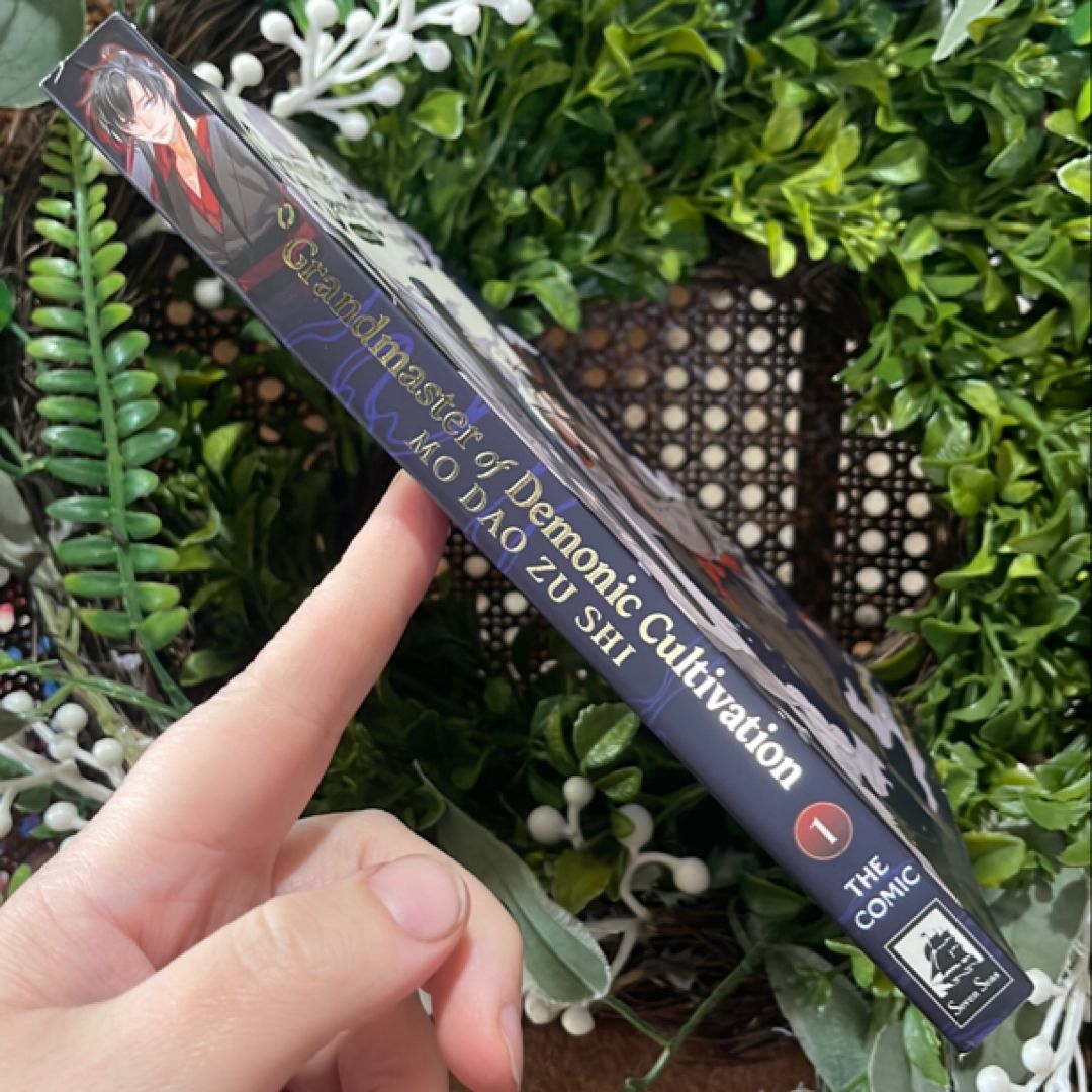 Grandmaster of Demonic Cultivation: Mo Dao Zu Shi (the Comic / Manhua) Vol. 1