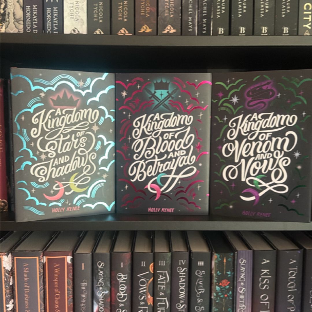 SIGNED A Kingdom of Stars and Shadows 