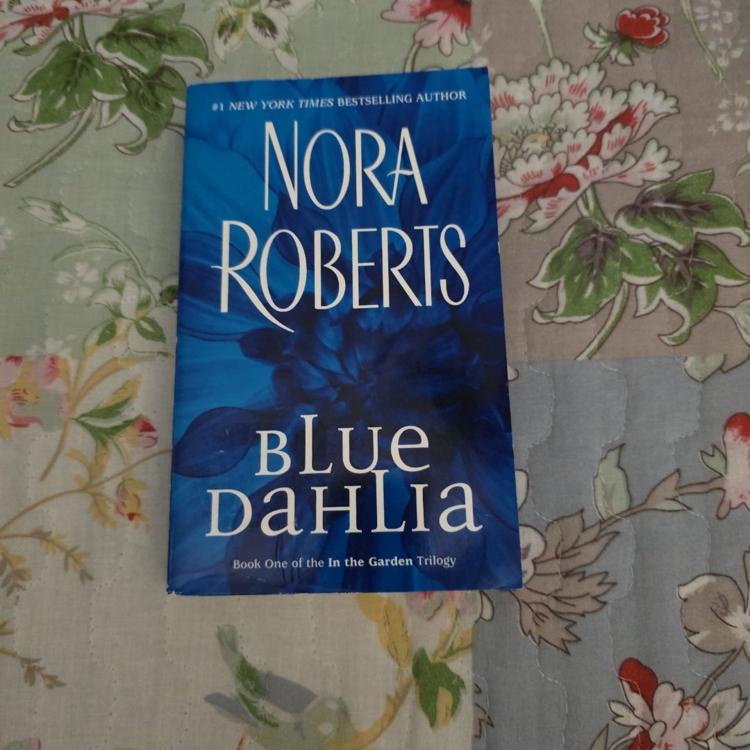 Blue Dahlia