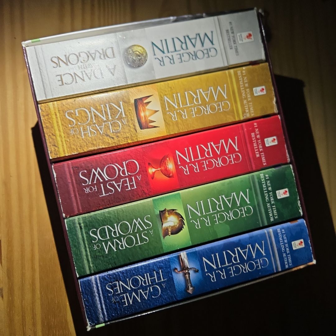 George R. R. Martin's a Game of Thrones 5-Book Boxed Set (Song of Ice and Fire Series)