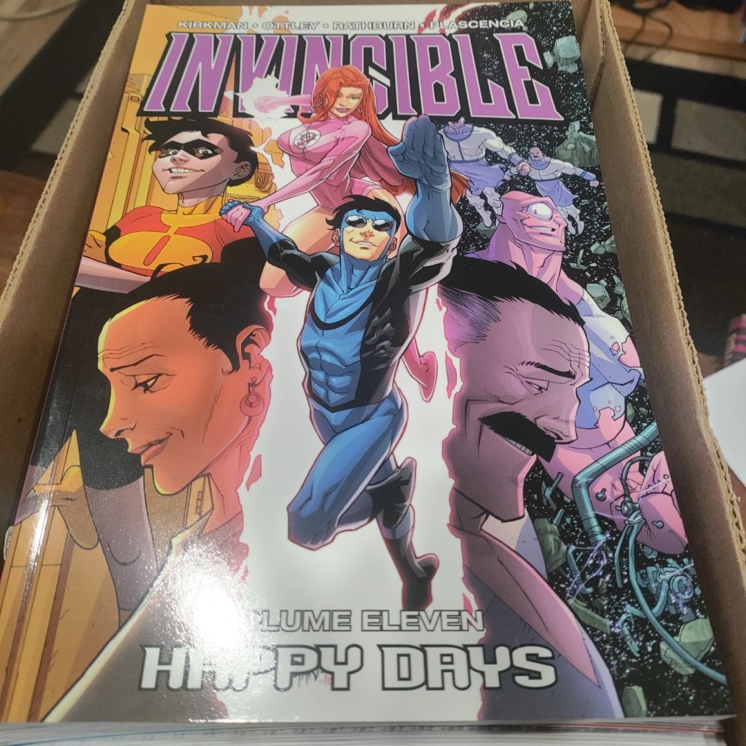 Invincible Volume 11: Happy Days