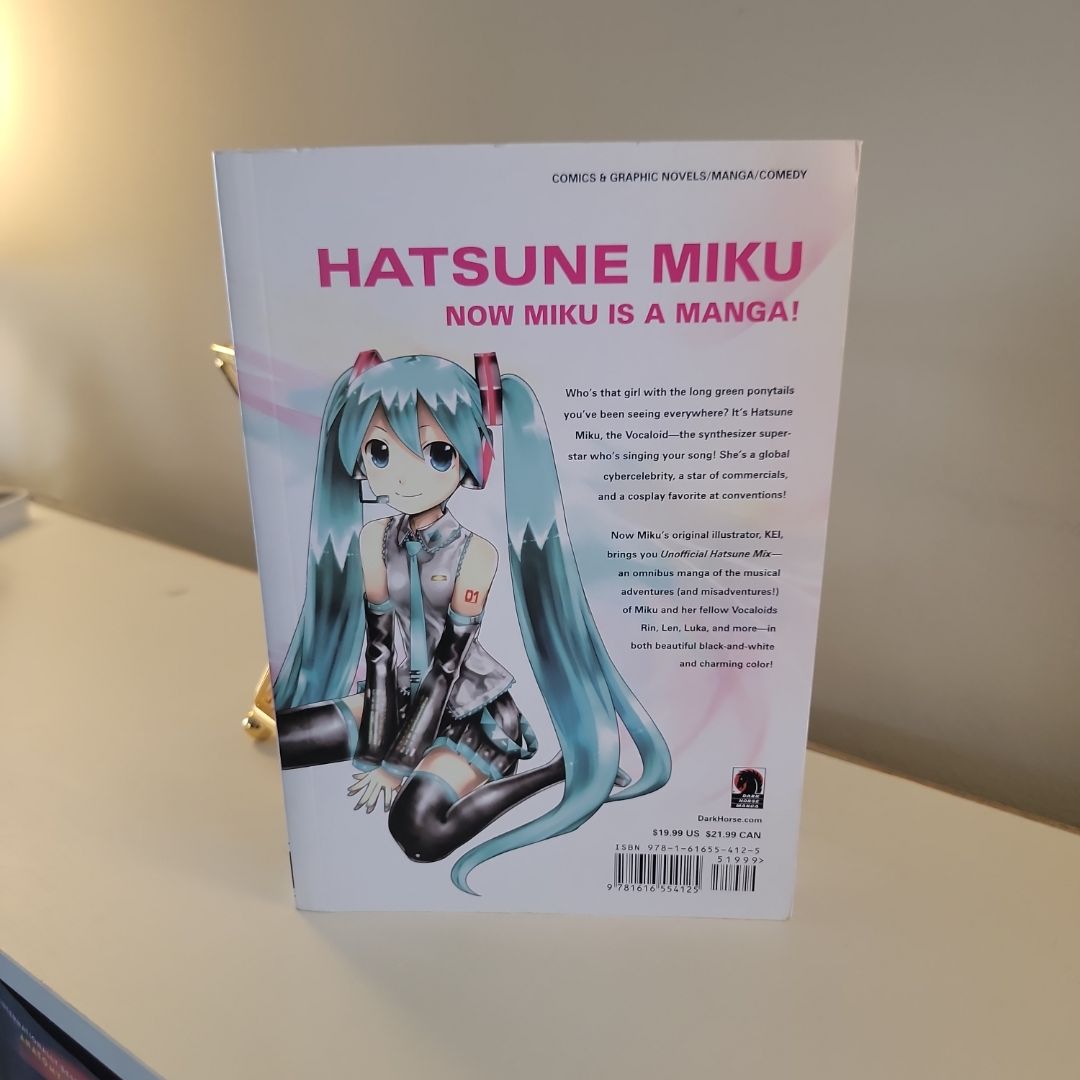 Unofficial Hatsune Mix (First edition, first printing)