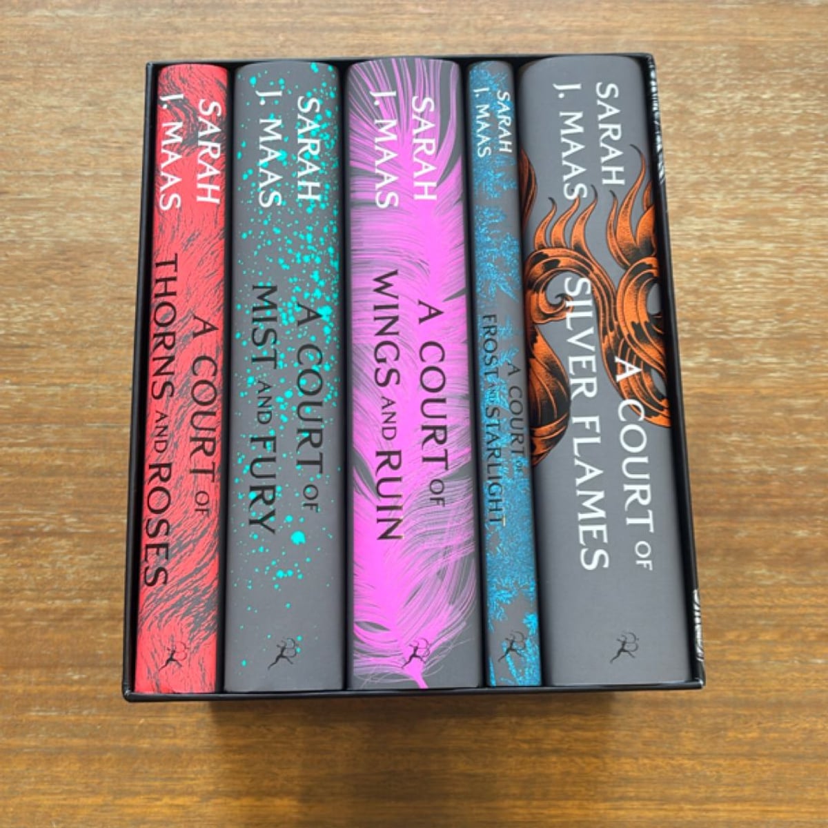 A Court of Thorns and Roses Hardcover Box Set | PangoBooks
