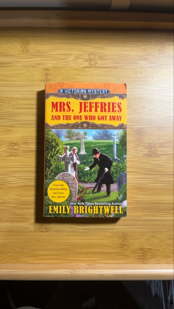 Mrs. Jeffries and the One Who Got Away