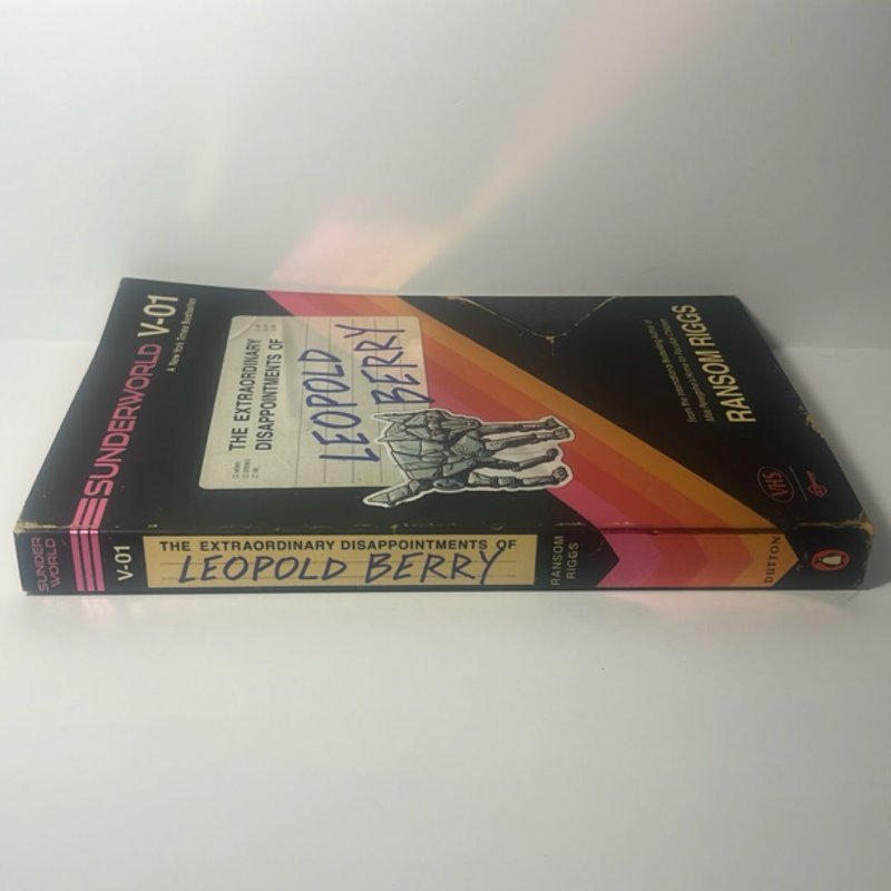 Sunderworld, Vol. I: the Extraordinary Disappointments of Leopold Berry