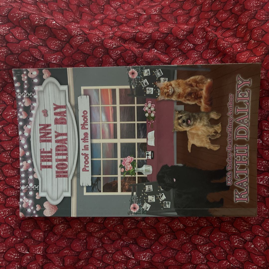 The Inn at Holiday Bay: Proof in the Photo