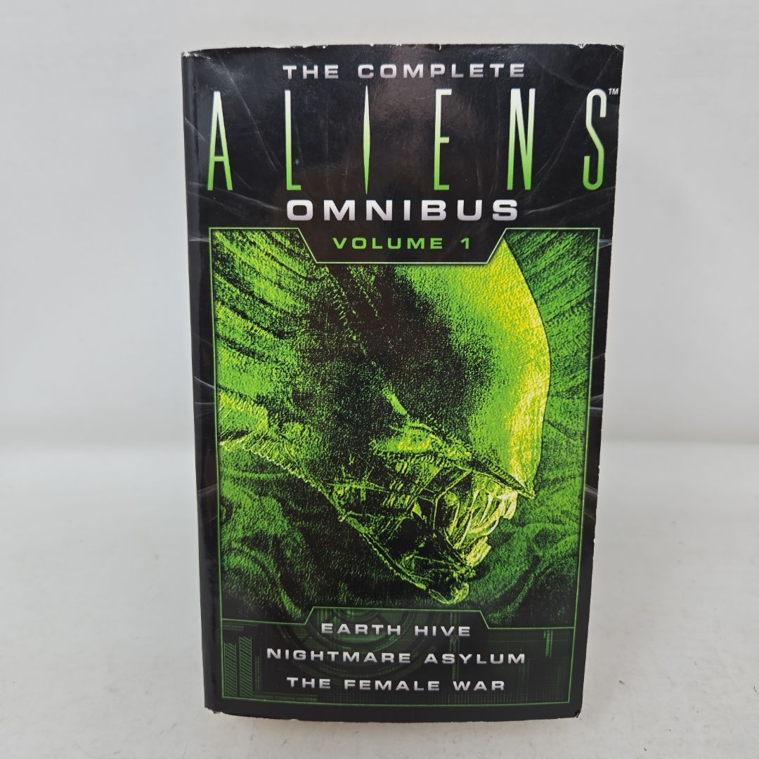 The Complete Aliens Omnibus, Volume 1
