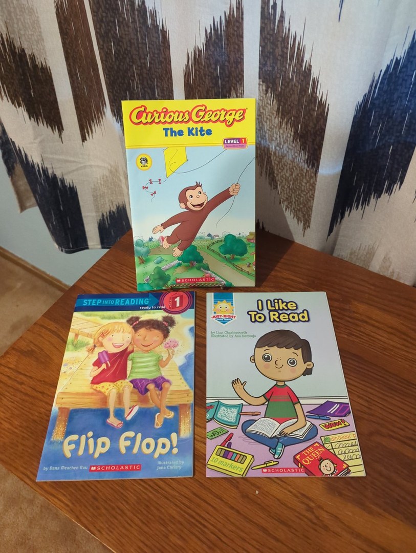 3BookBundle! Level 1 Readers: Curious George, Flip Flop and I Like to Read