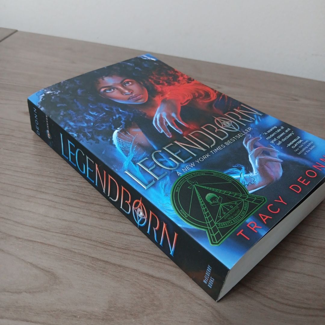 The Legendborn Cycle by Tracy Deonn, Paperback | Pangobooks