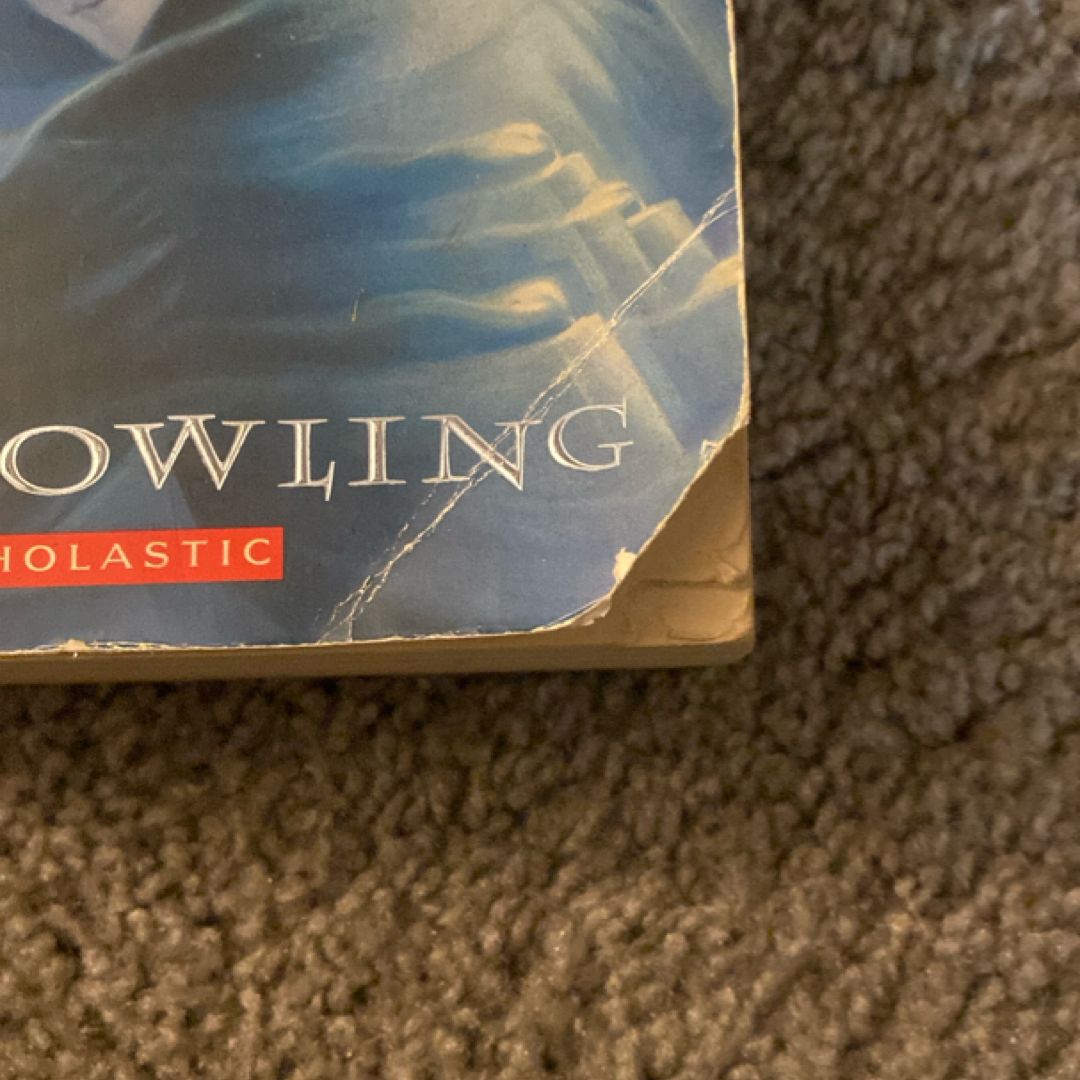 Harry Potter and the Order of the Phoenix (Harry Potter, Book 5)
