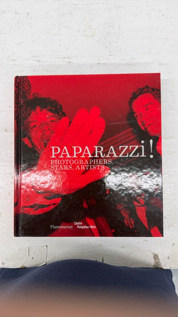 Paparazzi!