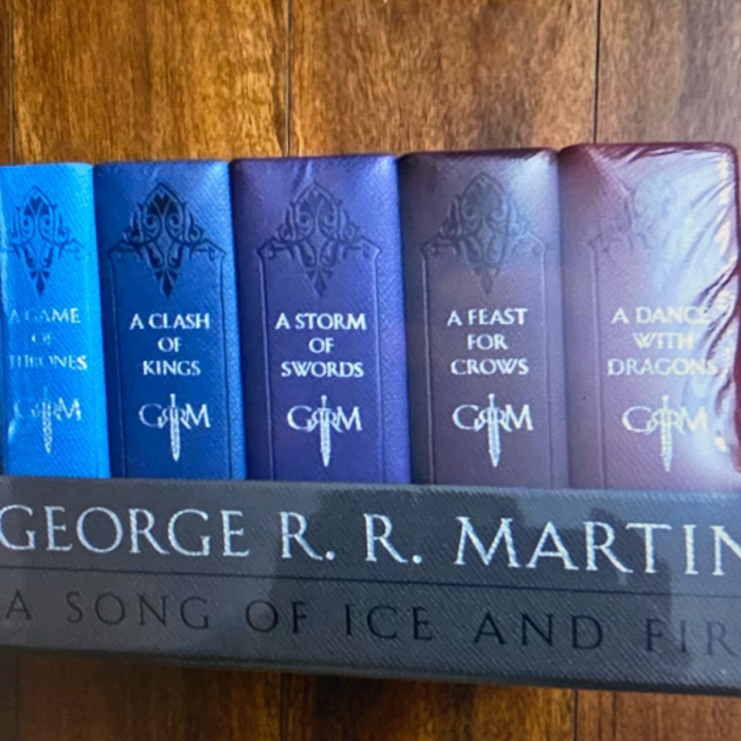 George R. R. Martin's a Game of Thrones 5-Book Boxed Set (Song of Ice and Fire Series)