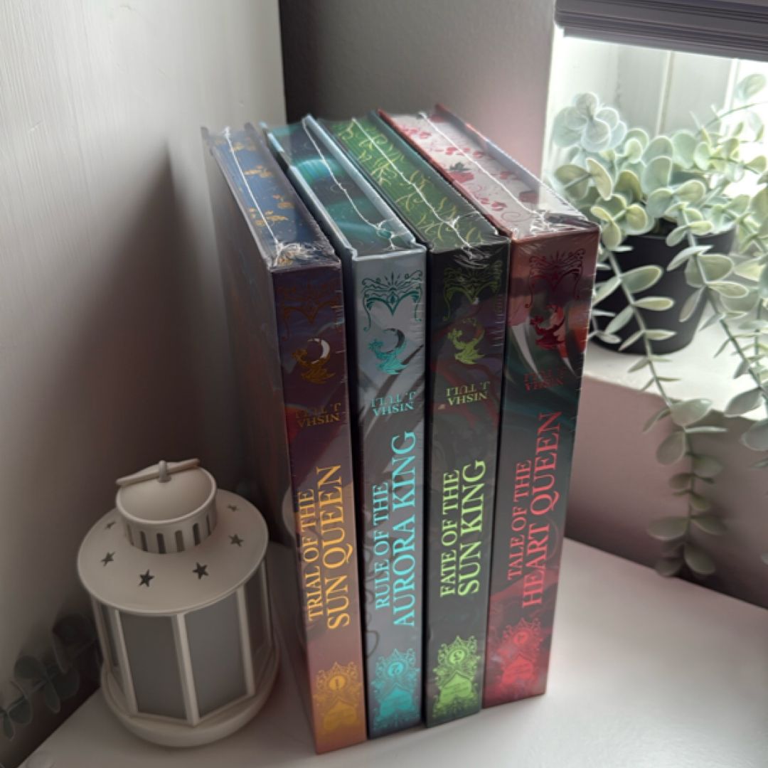 Artefacts of Ouranos *Midnight Whispers Specieal Edition* (Trial of the Sun Queen, Rule of the Aurora King, Fate of the Sun King, Tale of the Heart Queen)