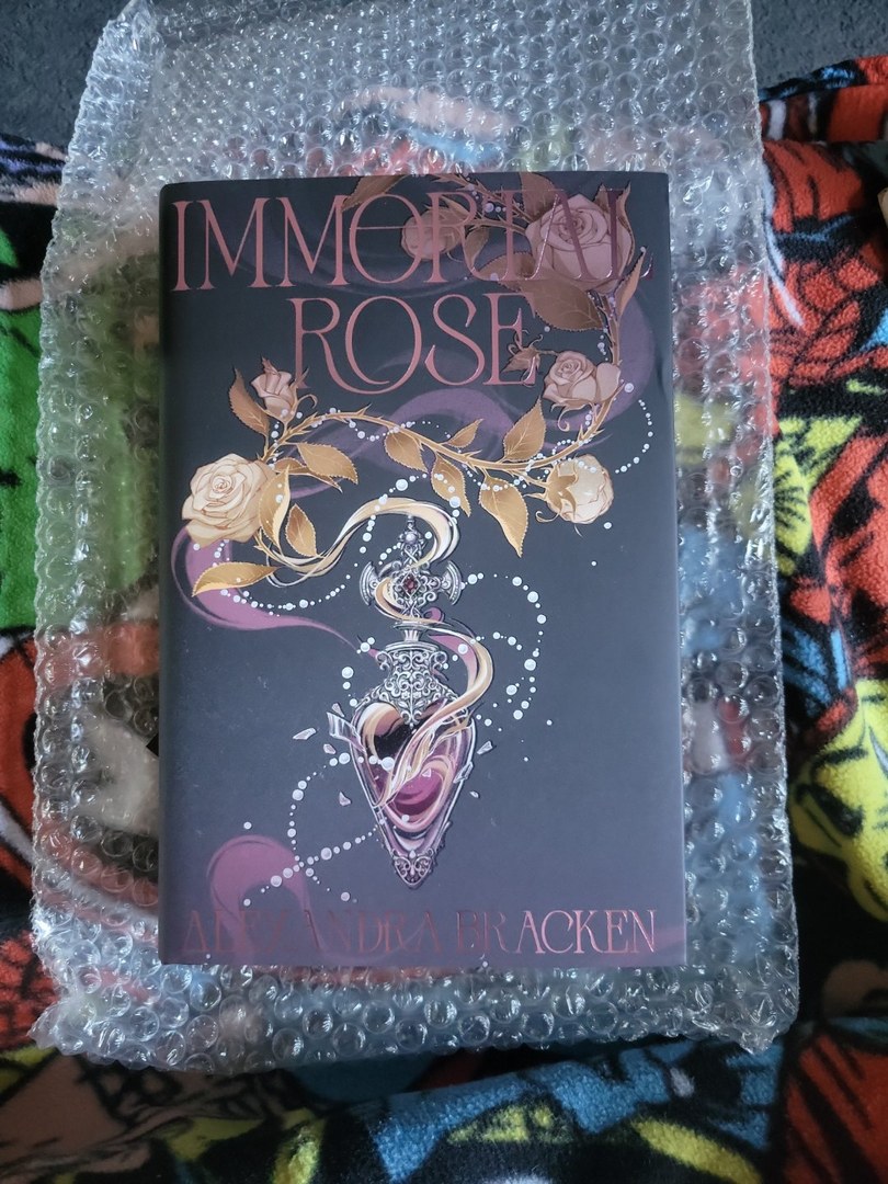 IMMORTAL ROSE (Fairyloot)