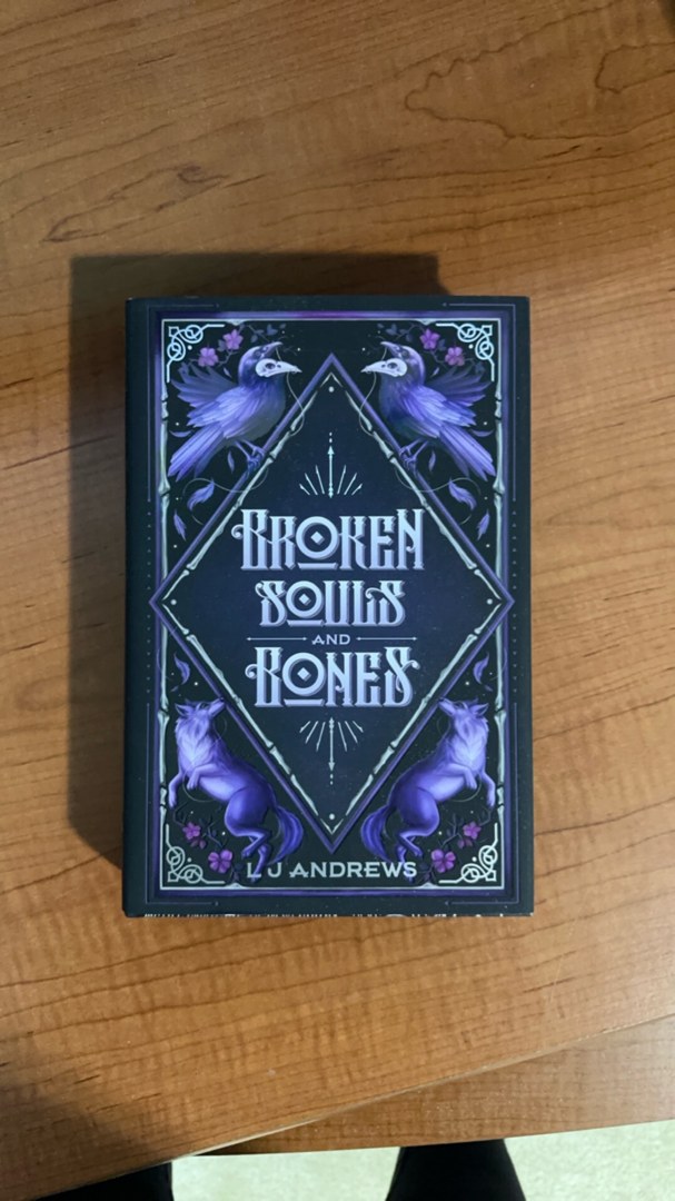 Broken Souls And Bones (Fairyloot Special Edition)