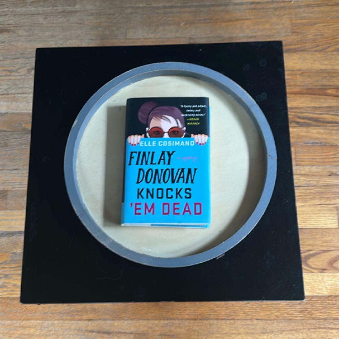 Finlay Donovan Knocks 'Em Dead