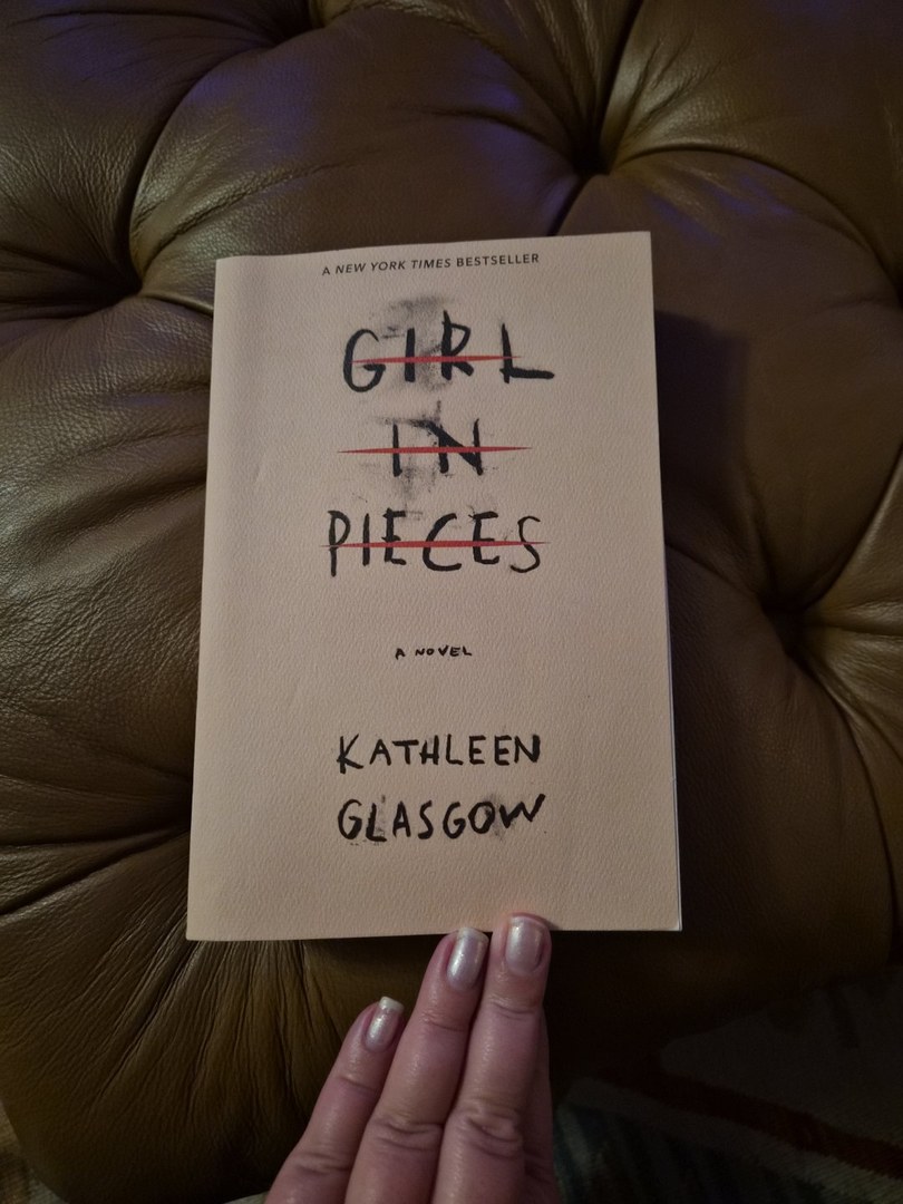 Girl in Pieces