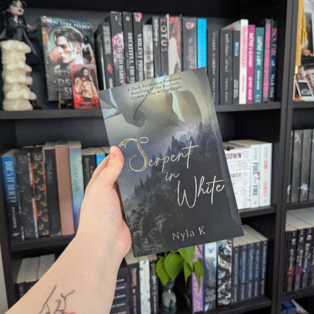 Serpent in White (Special Edition)