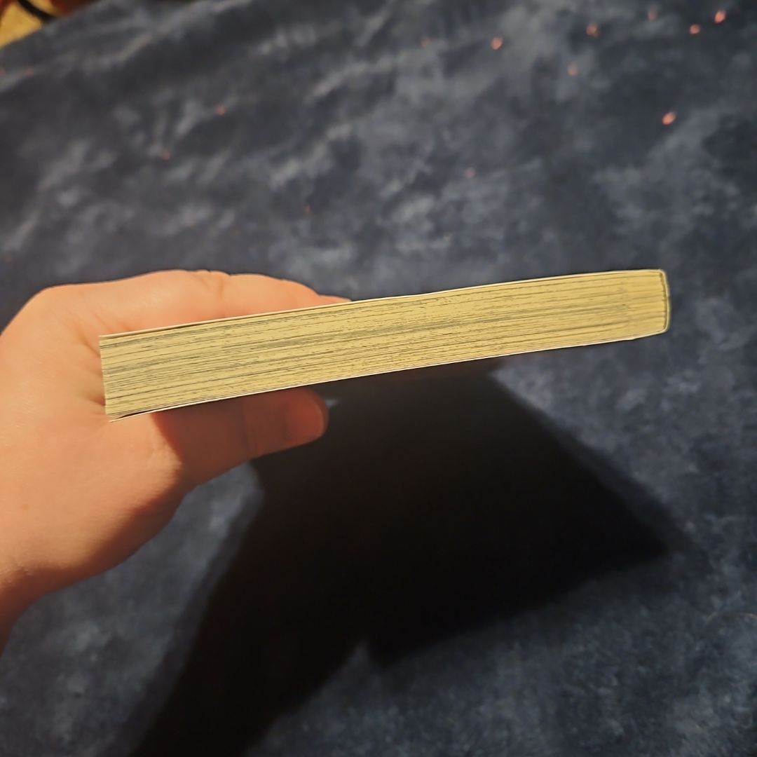 Kiss of the Rose Princess, Vol. 1