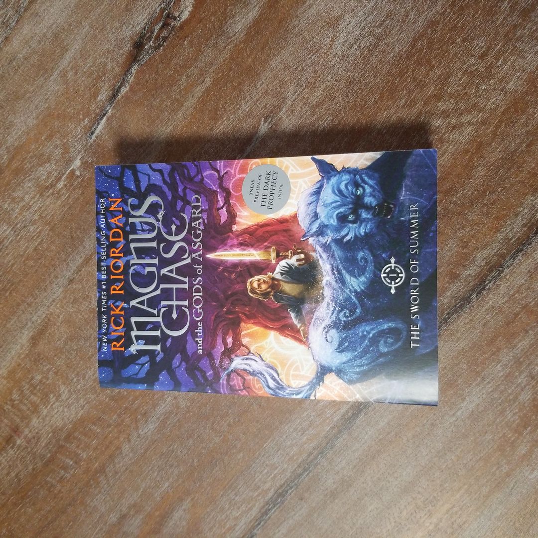 The Sword of Summer (Magnus Chase and the Gods of Asgard, Book 1)