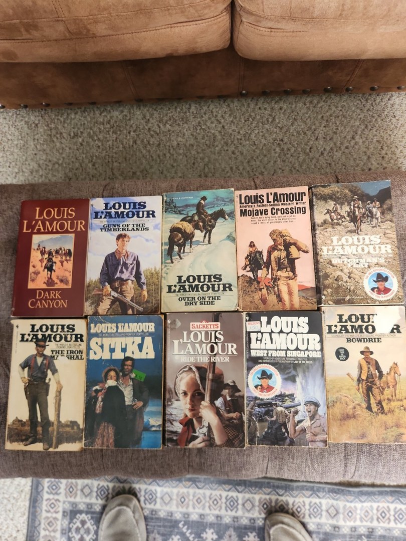 Louis L'Amour Lot of 10 Western Paperback Books Set #4