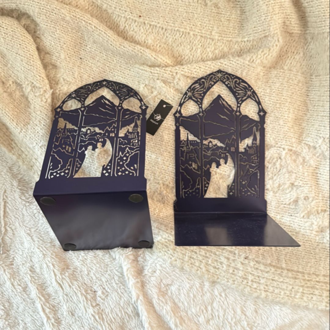 A Court of Thorns and Roses bookends (FairyLoot exclusive)