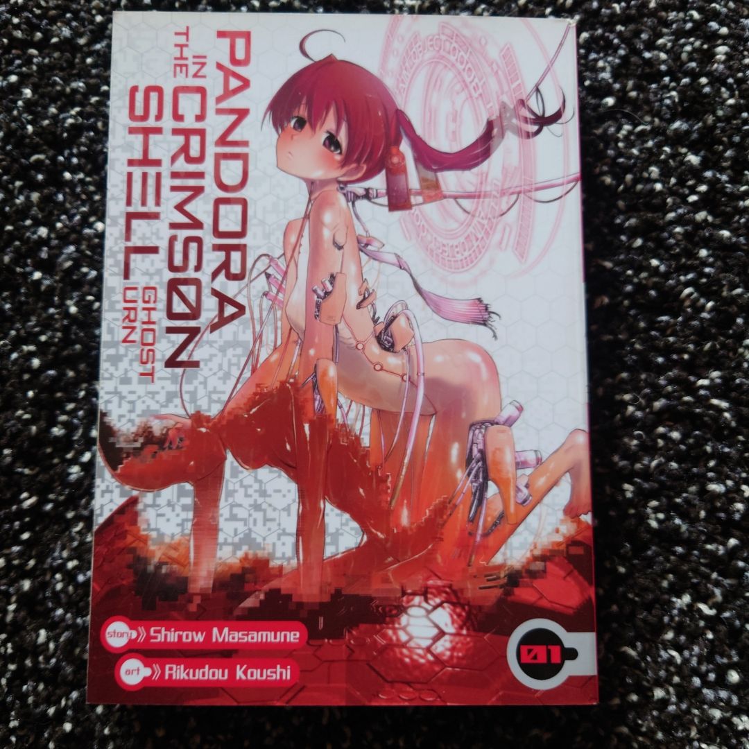 Pandora in the Crimson Shell: Ghost Urn Vol. 1