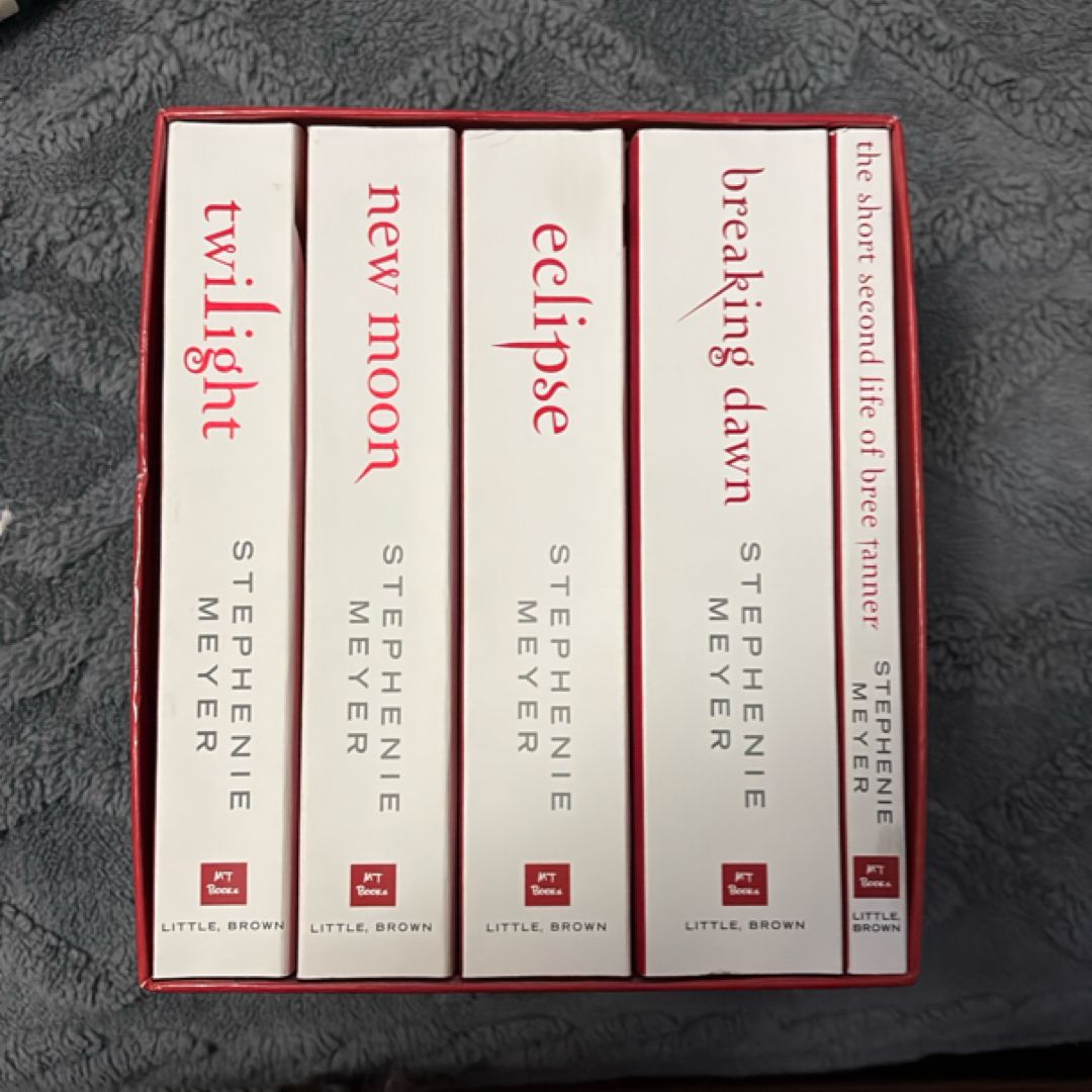 The Twilight Saga White Collection
