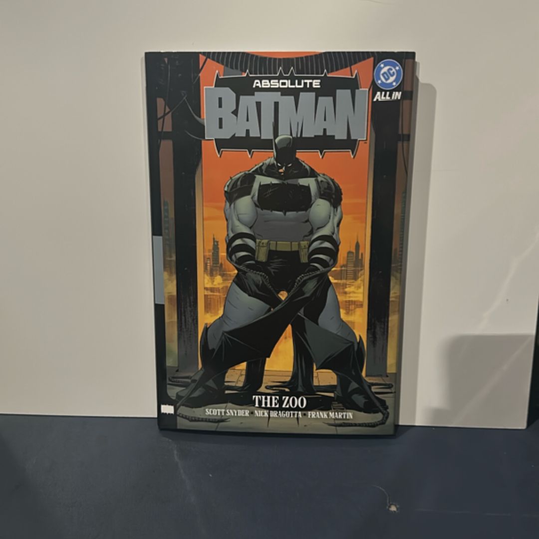 Absolute Batman Vol. 1: the Zoo