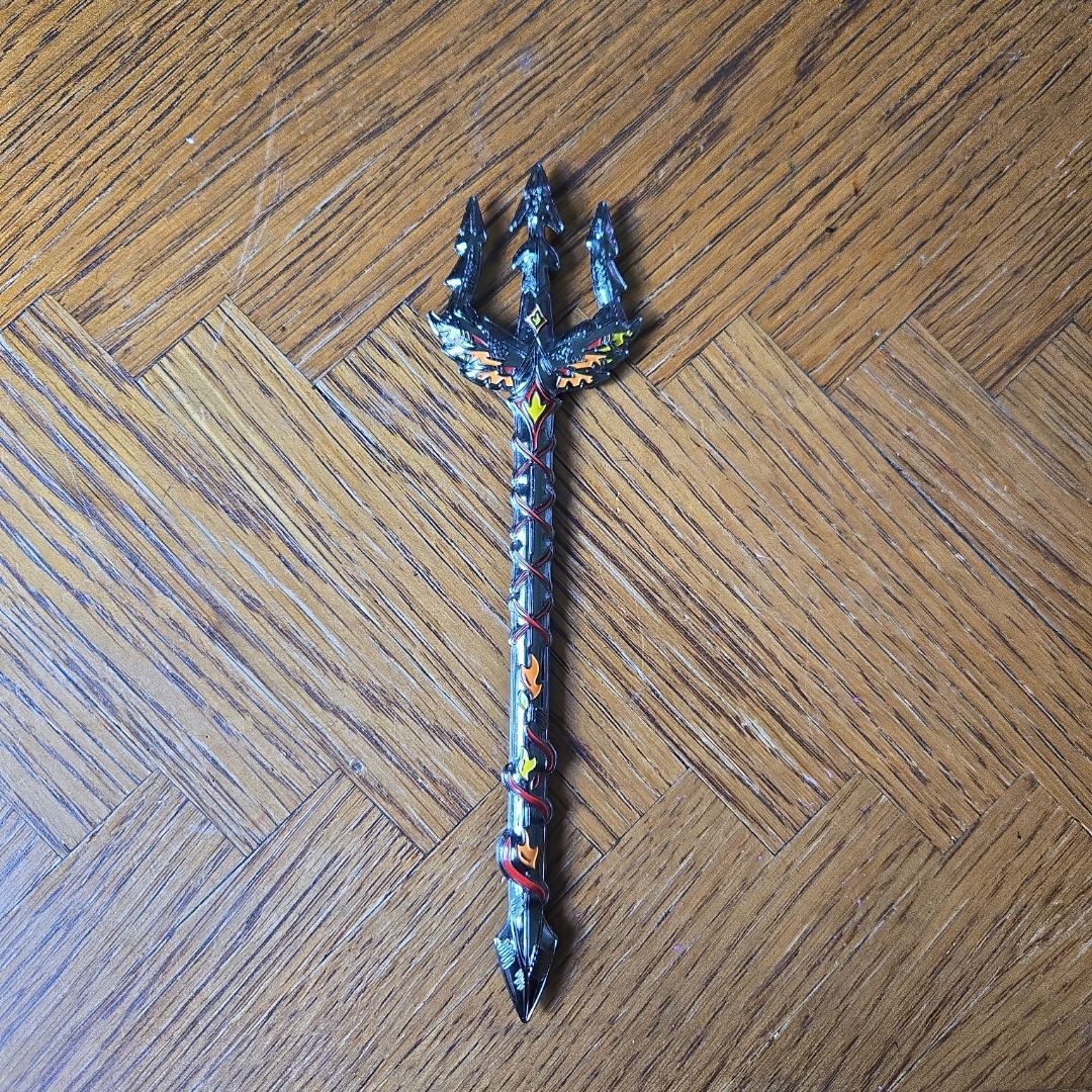 The Poppy War Atlan's trident replica