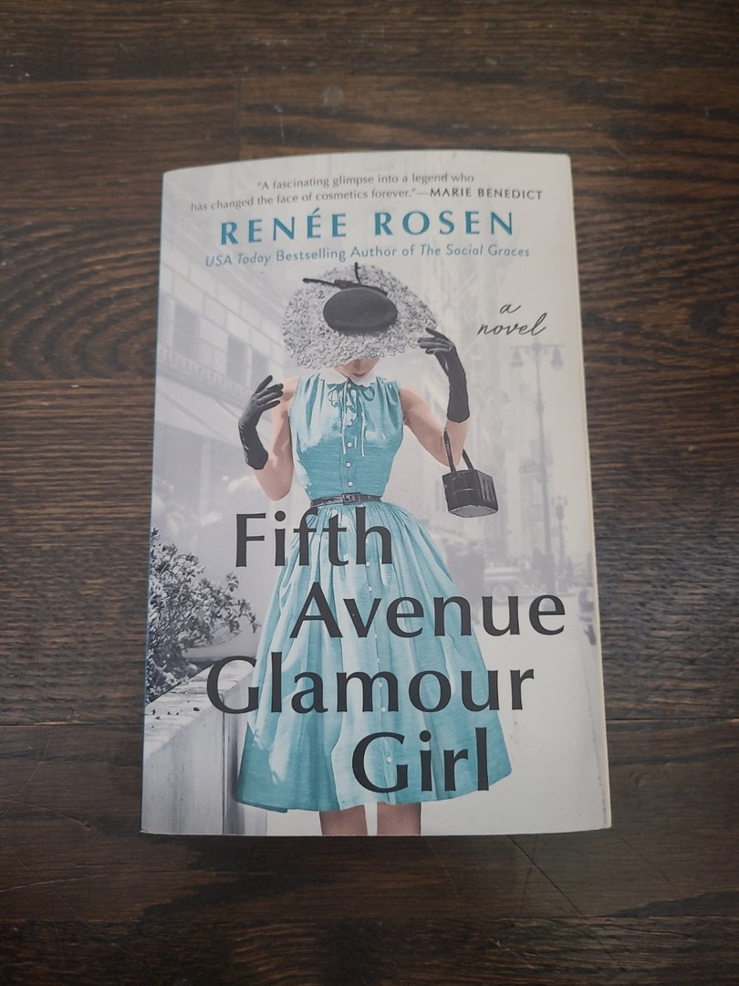 Fifth Avenue Glamour Girl