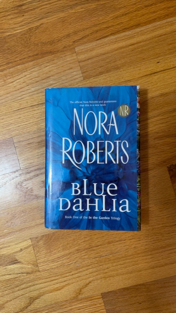 Blue Dahlia