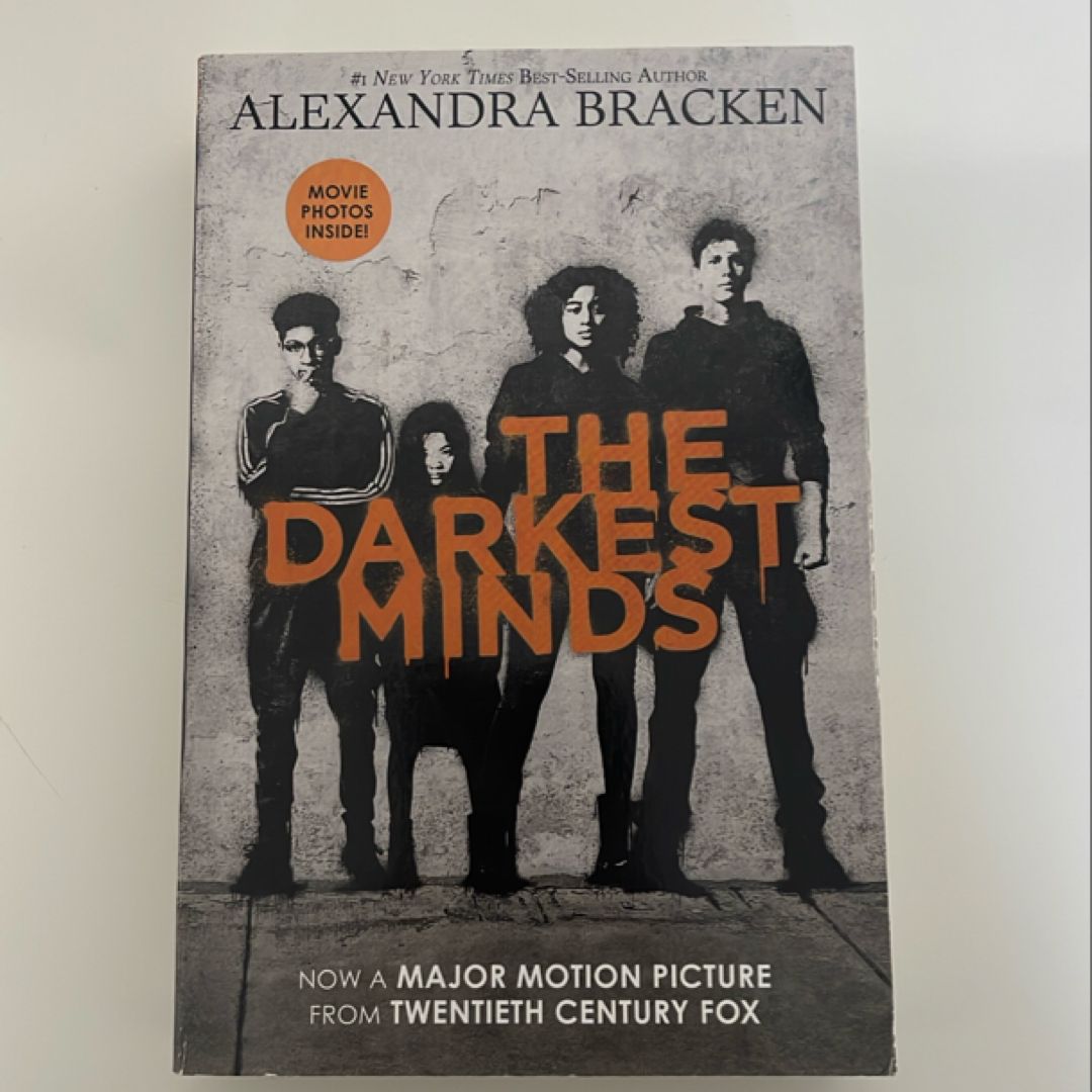 The Darkest Minds - SIGNED / AUTOGRAPHED