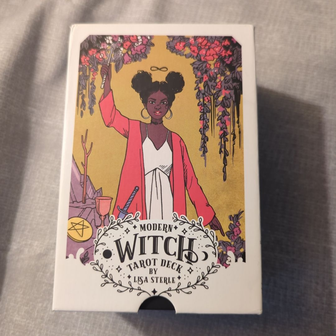 The Modern Witch Tarot Deck