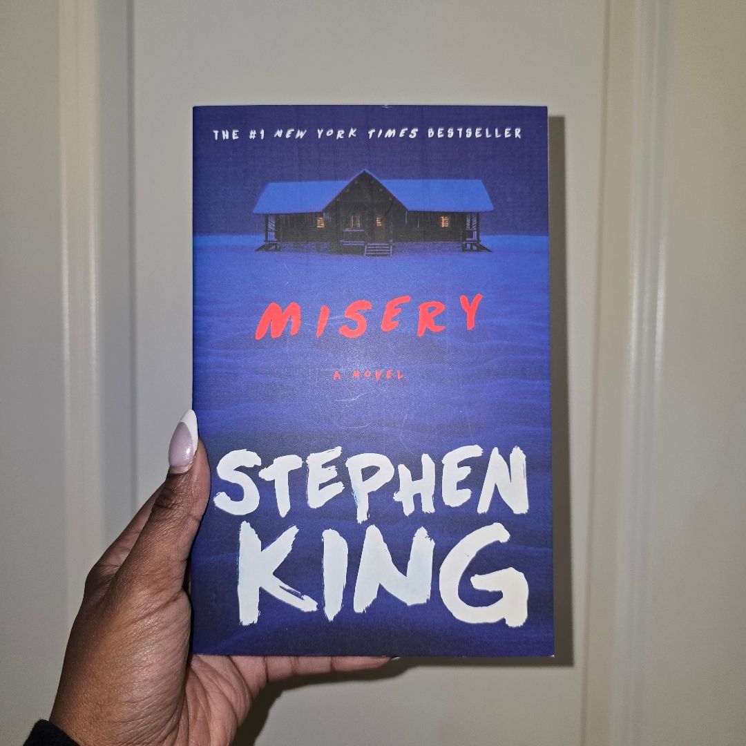 Misery by Stephen King, Paperback | Pangobooks